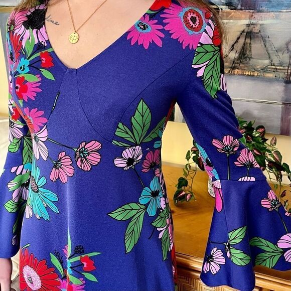 TRINA TURK TENDERNESS BELL SLEEVE DRESS 2 NWT - Picture 3 of 15